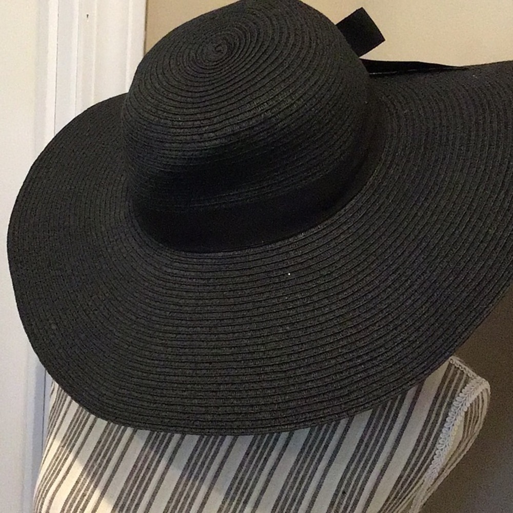 Wide Brimmed Black Hat with Bow